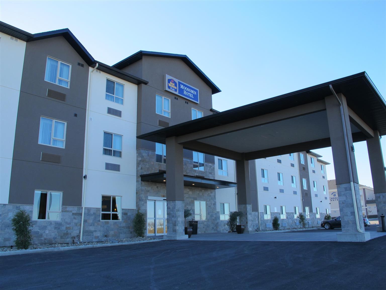 Best Western Plus Moosomin Hotel Экстерьер фото