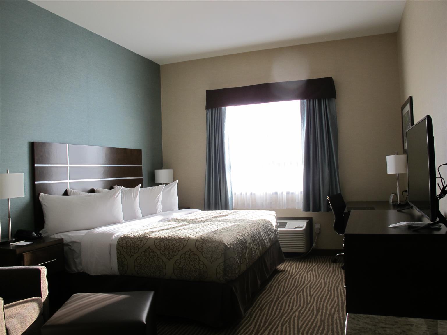 Best Western Plus Moosomin Hotel Экстерьер фото